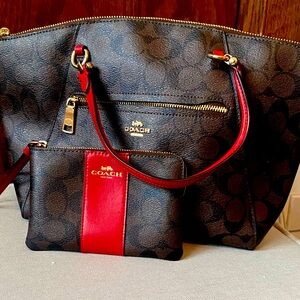Coach purse and matching wallet